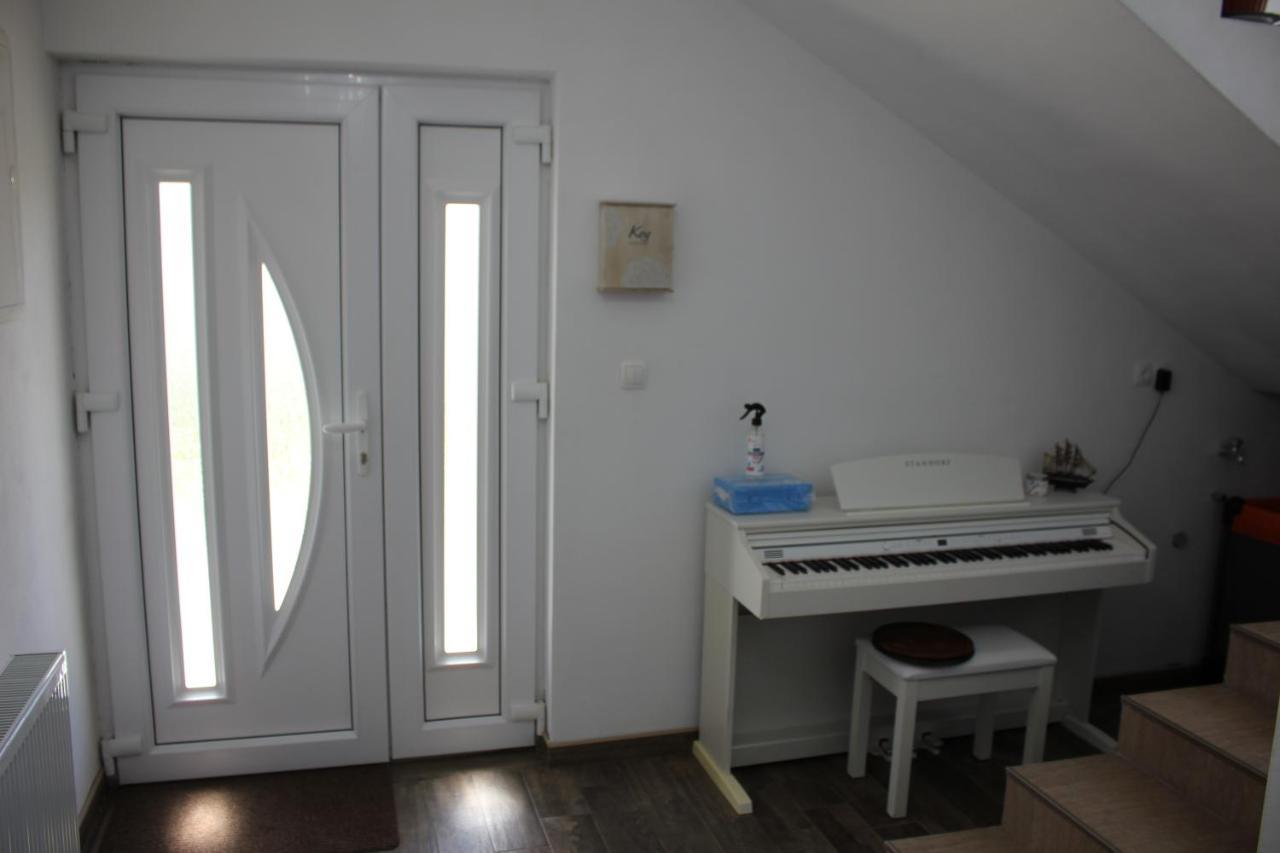 Studio Apartments Adian Korenica Extérieur photo