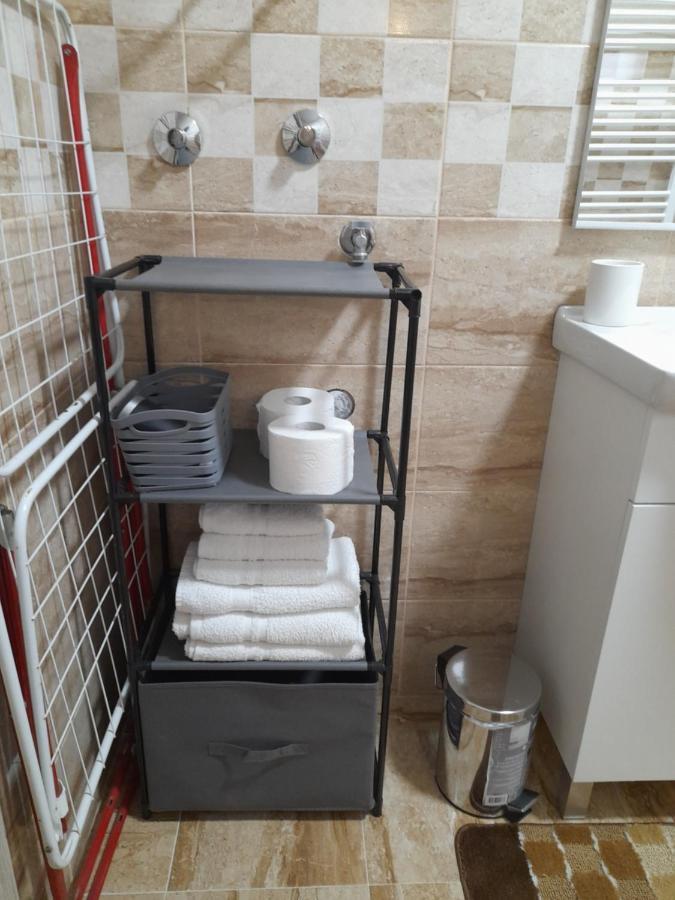 Studio Apartments Adian Korenica Extérieur photo