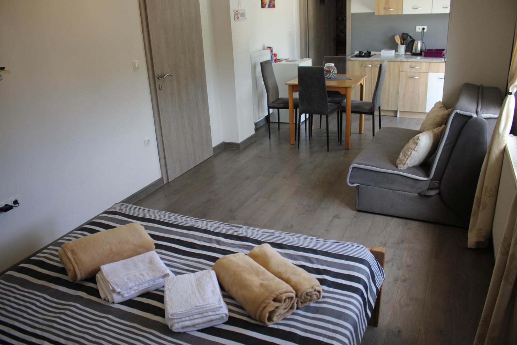 Studio Apartments Adian Korenica Chambre photo